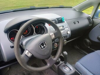 Honda Jazz 1,3 benzín  AUTOMAT - 2