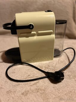 Kávovar DeLonghi Nespresso Inissia - 2