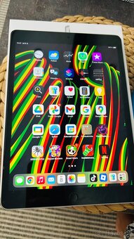 Apple iPad 10,2" 64GB Wi-Fi stříbrný (2021) - 2