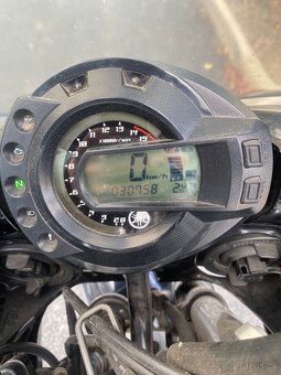 Yamaha FZS 600 Fazer - 2