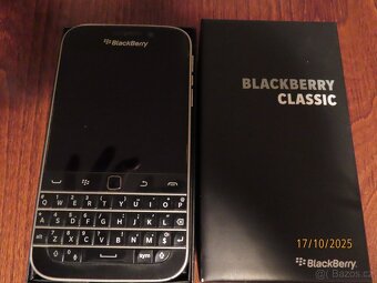 Blackberry Classic - 2