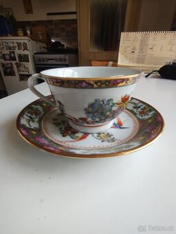 Prodám hrneček s podšálkem - 2