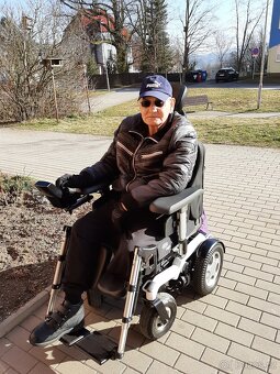 Prodám Elektrický invalidní vozík Značka PUMA 40 - 2