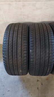 285/45 R22 Pirelli celoroční pneu - demont - 2