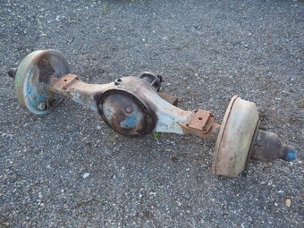 Škoda 254, 256 - zadní náprava - 2