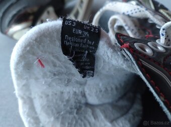 Hokejové brusle - 2