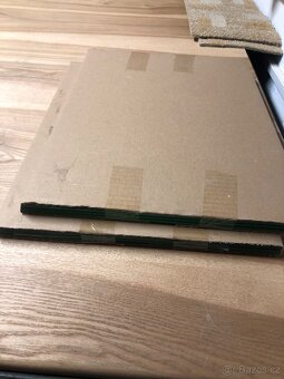 Skleněné police n o v é 6 kusů - 2