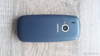 Mobilní telefon Nokia - 2