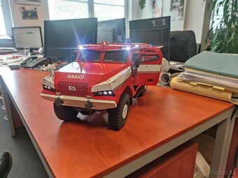 RC model Tatra TRITON 1:10 - 2