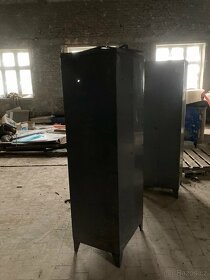 Ocelové šatní skříně - 2