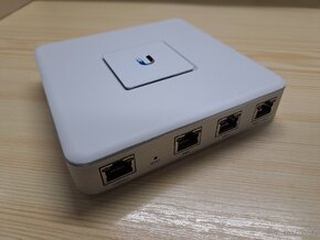 Ubiquiti UniFi Security Gateway - 2
