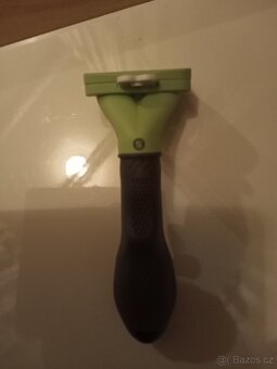 Nový kartáč na vyčesávání podsady - 2
