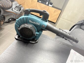 Makita DUB363 výkoný foukač a vysavač listí - 2