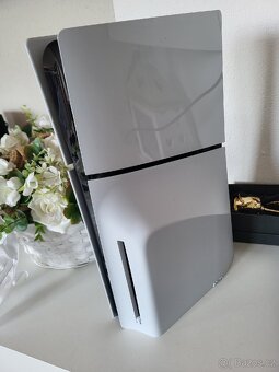 PS5 slim s mechanikou - 2
