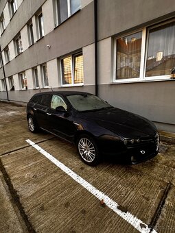 Alfa romeo 159 jtdm rok 2010 - 2