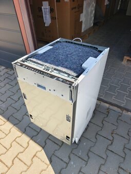 Vestavná myčka Beko DIS 48120, 3 koše, projekce, rozbaleno - 2