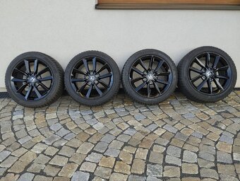 ALU Honda Civic 10g OEM r17x8j ET 50, 235/55/17 - 2