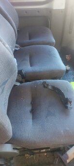 Trojsedačka dělená sedadla+ stěna RENAULT TRAFIC - 2