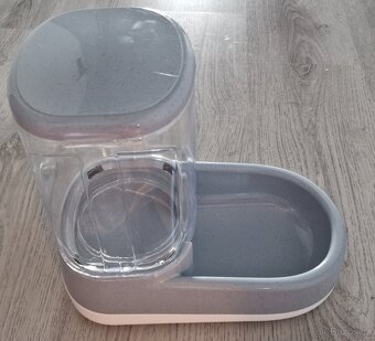 Zasobnik na krmivo kapacita 3,5 L - 2