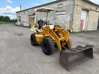 Nakladač Komatsu - 2