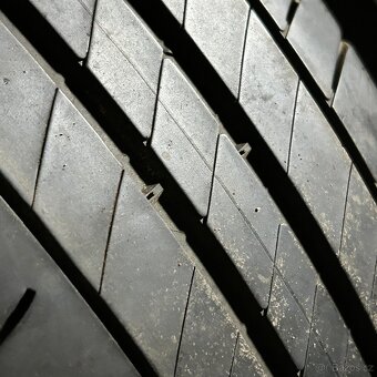 Letní pneu 205/55 R17 95V Michelin 5mm - 2