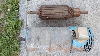 Dynamo na autobus RTo - 2