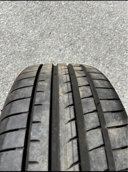 Zánovní gumy 205/40R18 - 2