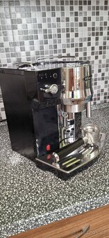 Pákový kávovar De'Longhi - 2