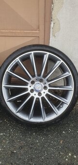 Kola Mercedes AMG r20 - 2