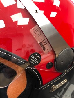 Originální helma Vespa, minimálně použita - 2