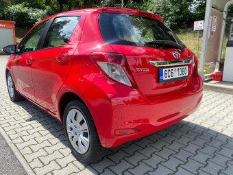 TOYOTA YARIS 1,3 VTI 73KW ROK 2013 NAJETO JEN 27 TIS.KM - 2