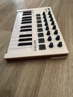 MIDI klávesy Arturia MiniLab MkII+software - 2