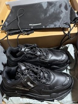 BALENCIAGA Černé tenisky TRIPLE S 44 - 2
