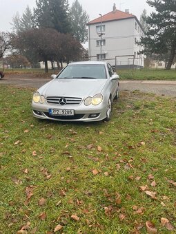 Mercedes Benz CLK 220 CDI - 2