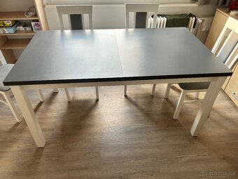 Jídelní stůl - 2