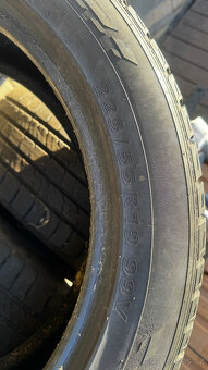 Pneu Kumho 225/55 R19 - 2