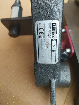 NAREX - litinový stojan pro úhlovou brusku - 2