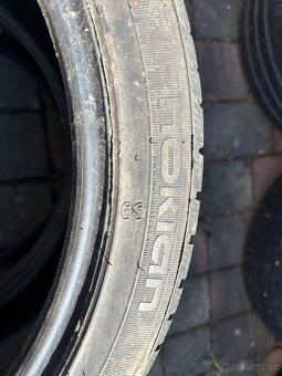 255/40 R19 Nokian WR A4 - 2