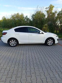 Mazda 3 sedan automat. - 2