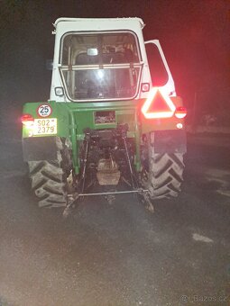 Traktor ZT 303 - 2