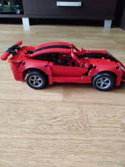 Lego technic sportovní model - 2