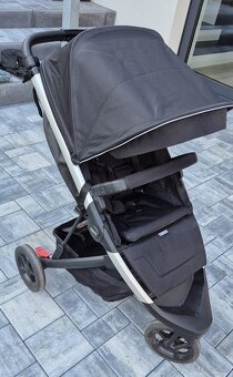 Prodám golfky Thule Spring Stroller Aluminium Midnight Black - 2