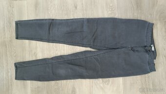 Dámské džíny Cropp vel. 38 na vel. M/L - 2