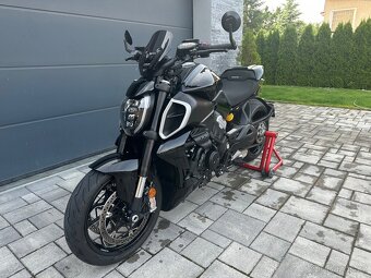 Ducati Diavel V4 2/2024 - 2