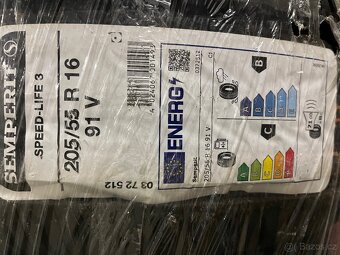 Prodám nové pneu 205/55 R16 - 2