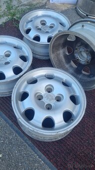 Alu disky na Peugeot 6J R15 - 2
