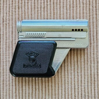 RAKOUSKÝ BENZÍNOVÝ ZAPALOVAČ - PISTOLKA - 2