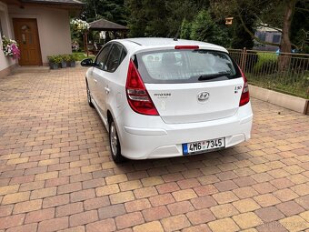 Hyundai i30 1.4i r.v11/2011 naj 79t benzin - 2