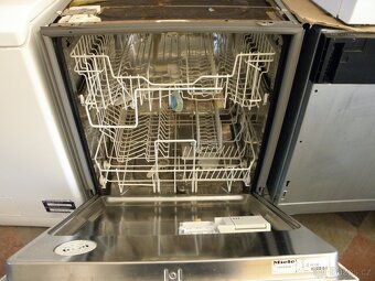Vestavná myčka Miele - 2