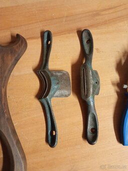 Prodám staré hoblíky. - 2
